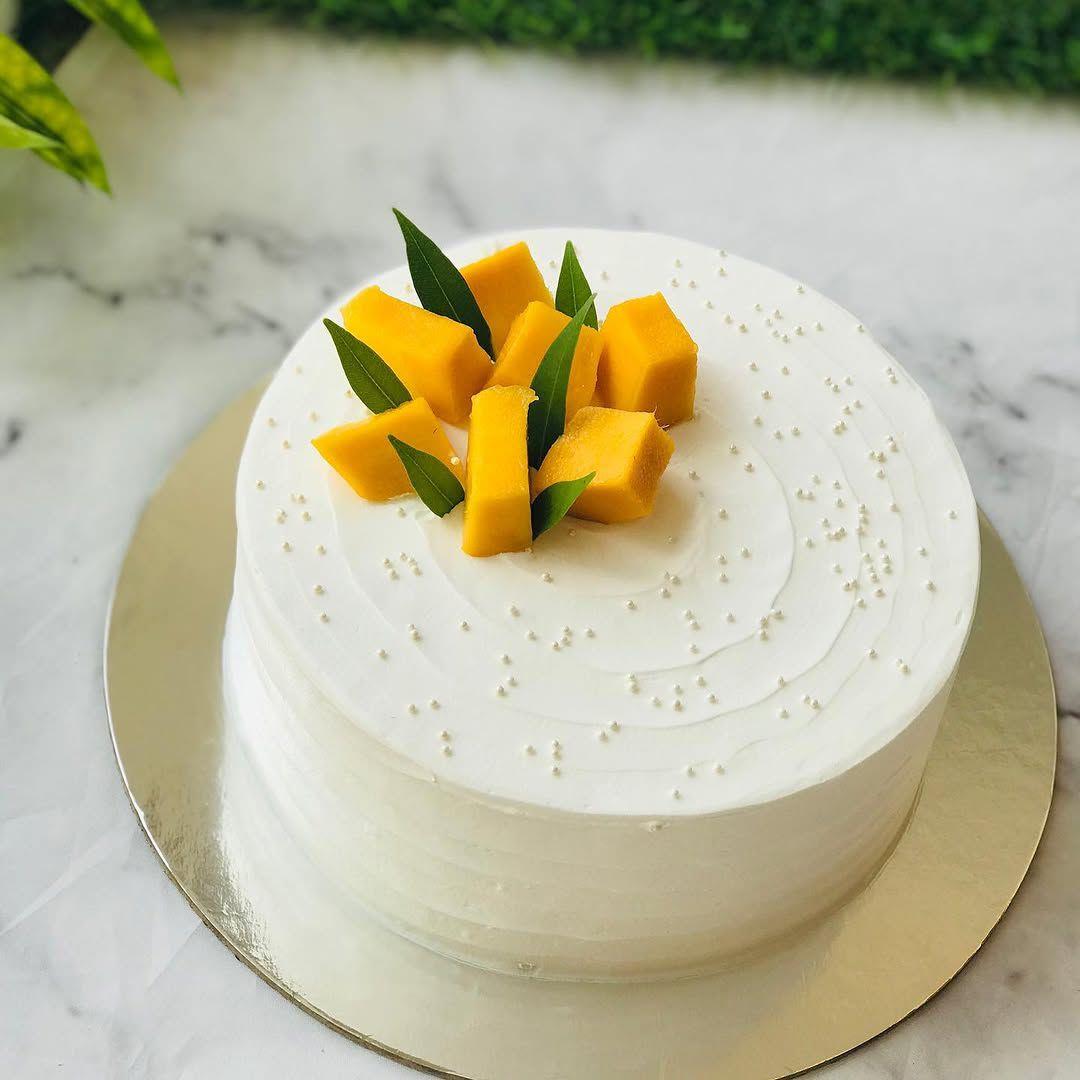 Mango Delight Fruit Cake